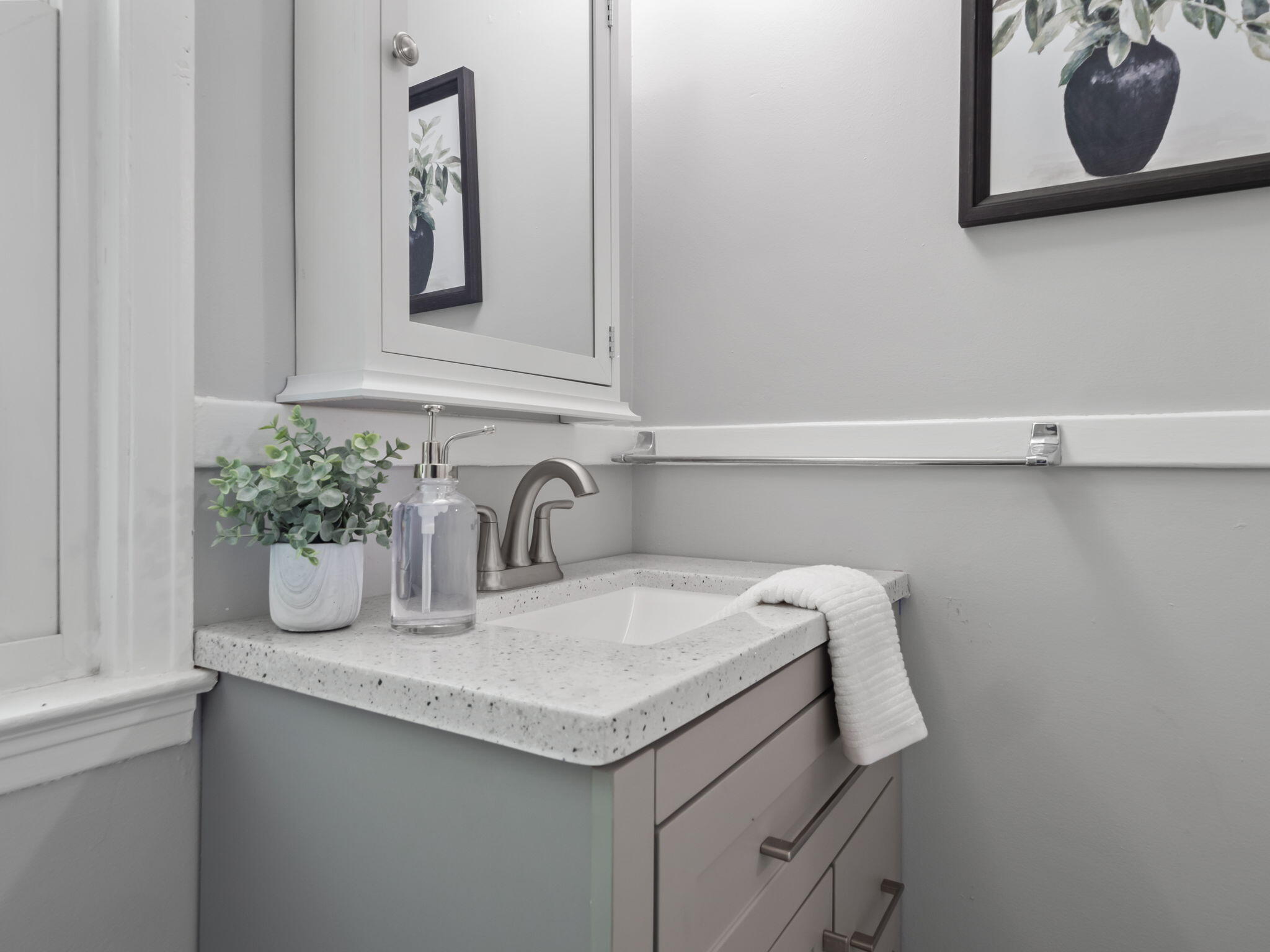 1613 Bournemouth Road Grosse Pointe Woods, MI 48236 - Photo 14 of 21 20-web-or-mls-P1888165