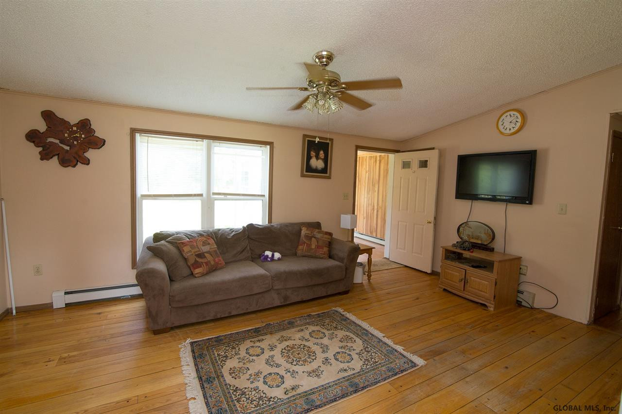 18 Brightman Road Mechanicville, NY 12118 - Photo 5 of 15 Photo 5