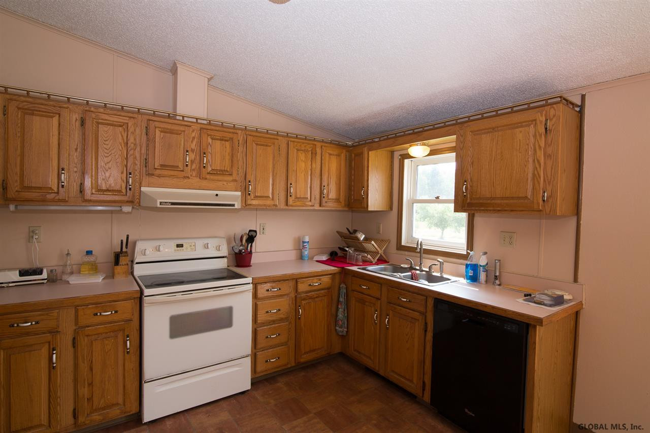18 Brightman Road Mechanicville, NY 12118 - Photo 7 of 15 Photo 7