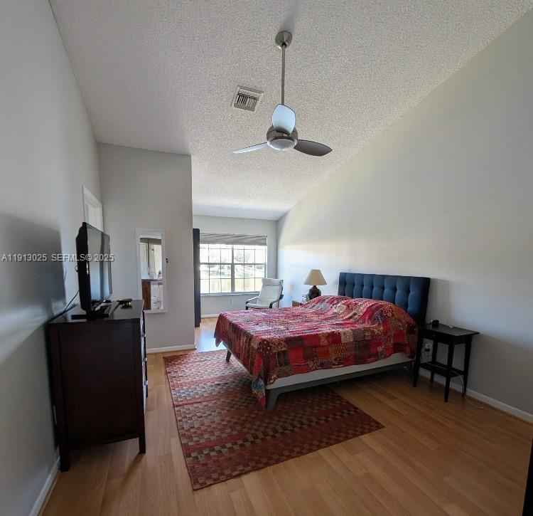 21352 Pagosa Court Boca Raton, FL 33431 - Photo 33 of 63 Master Bedroom with vaulted ceilings