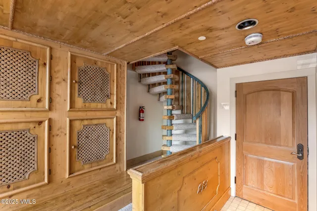 $6,400,000 | 600 Vail Valley Drive, Unit 310, Vail, CO 81657