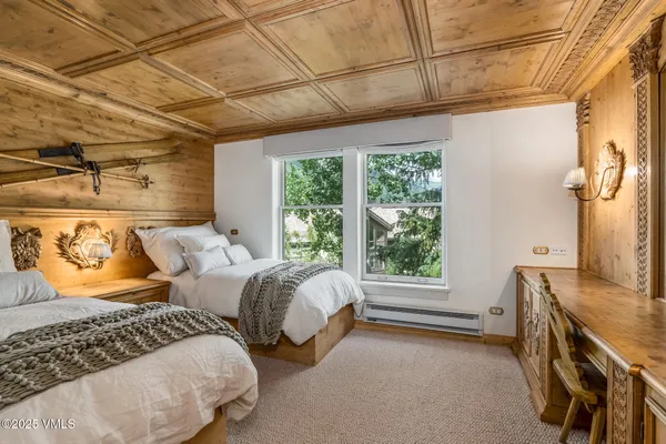 $6,400,000 | 600 Vail Valley Drive, Unit 310, Vail, CO 81657