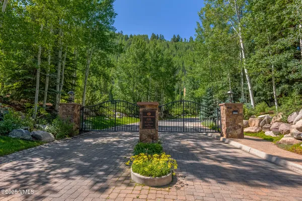 $6,400,000 | 600 Vail Valley Drive, Unit 310, Vail, CO 81657