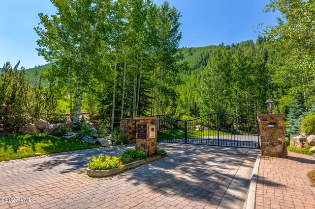 $6,400,000 | 600 Vail Valley Drive, Unit 310, Vail, CO 81657