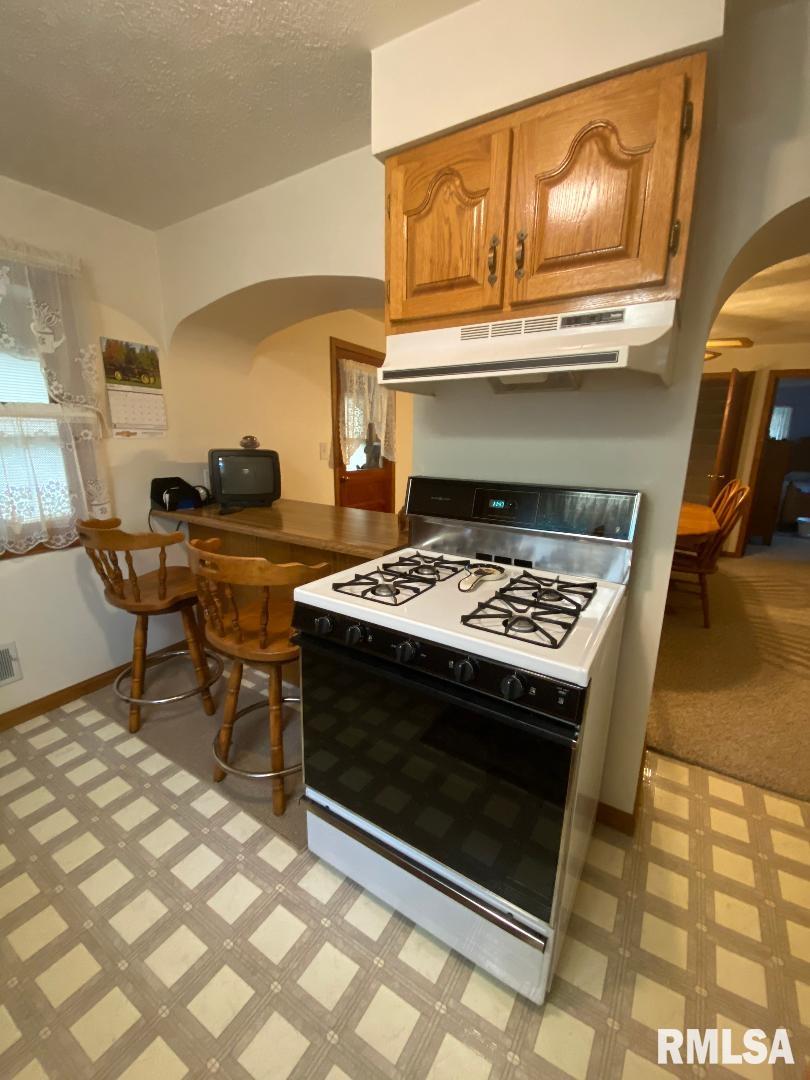 556 Medlin Road Walnut Hill, IL 62893 - Photo 7 of 15