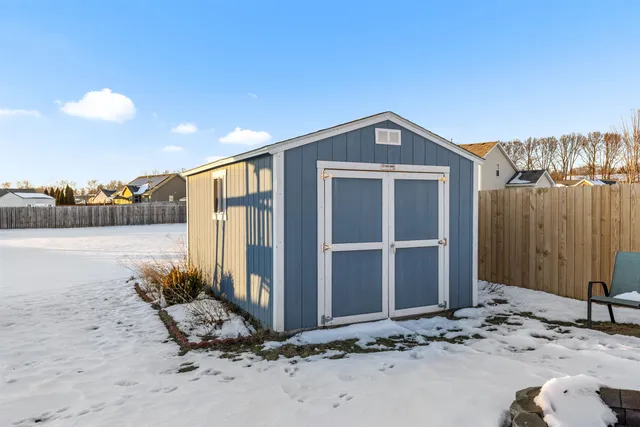 $319,900 | 5652 Karakul Terrace, Roscoe, IL 61073