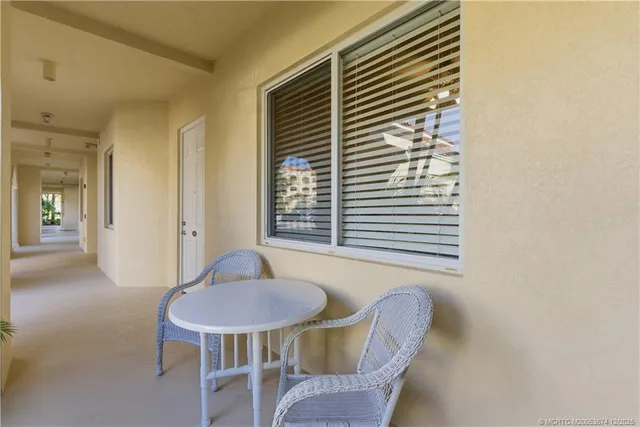 $450,000 | 1 Harbour Isle Drive East, Unit 104, Fort Pierce, FL 34949