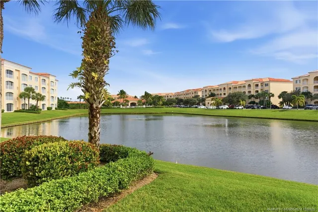 $450,000 | 1 Harbour Isle Drive East, Unit 104, Fort Pierce, FL 34949