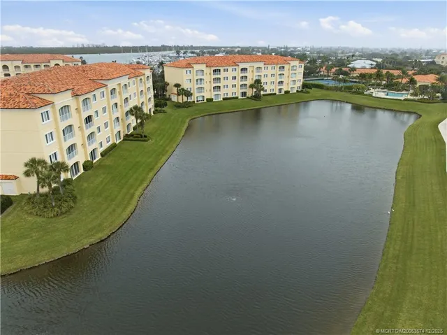 $450,000 | 1 Harbour Isle Drive East, Unit 104, Fort Pierce, FL 34949