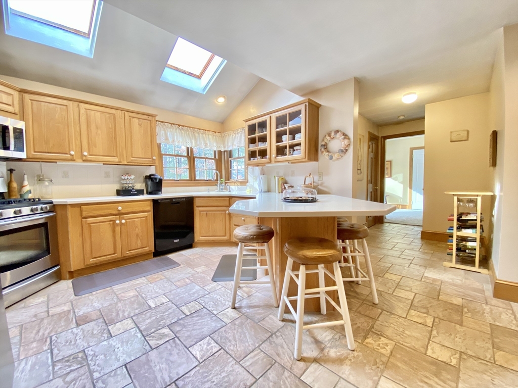 87 Dr Braley Road Freetown, MA 02717 - Photo 14 of 40 Gallery Image 14