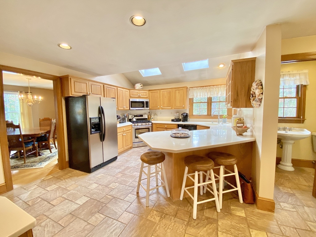 87 Dr Braley Road Freetown, MA 02717 - Photo 15 of 40 Gallery Image 15