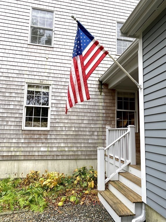 87 Dr Braley Road Freetown, MA 02717 - Photo 3 of 40 Gallery Image 3