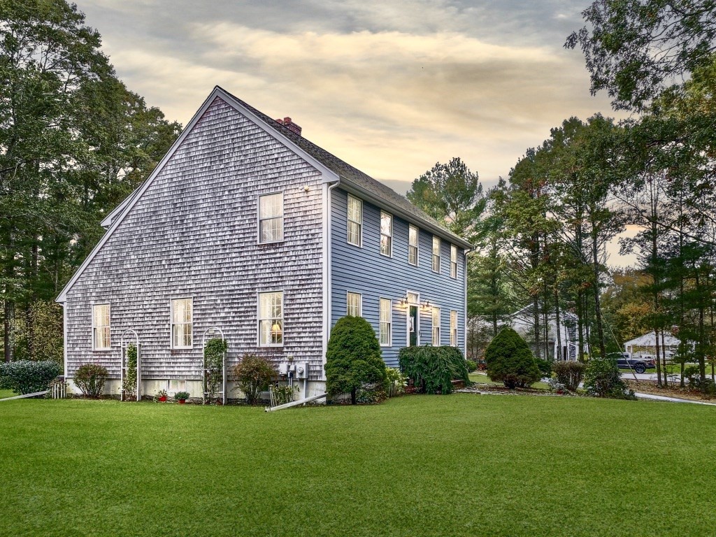 87 Dr Braley Road Freetown, MA 02717 - Photo 5 of 40 Gallery Image 5