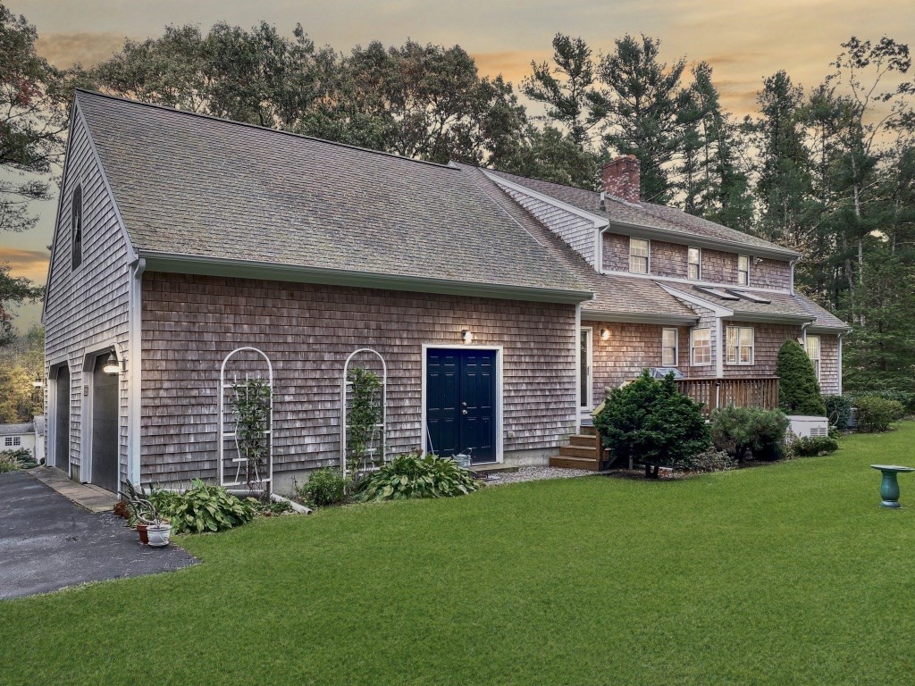 87 Dr Braley Road Freetown, MA 02717 - Photo 8 of 40 Gallery Image 8