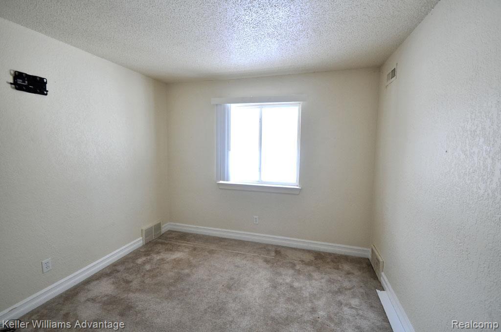 83 South Harris Road Ypsilanti, MI 48198 - Photo 11 of 14 12.SecondBedroom_1-1