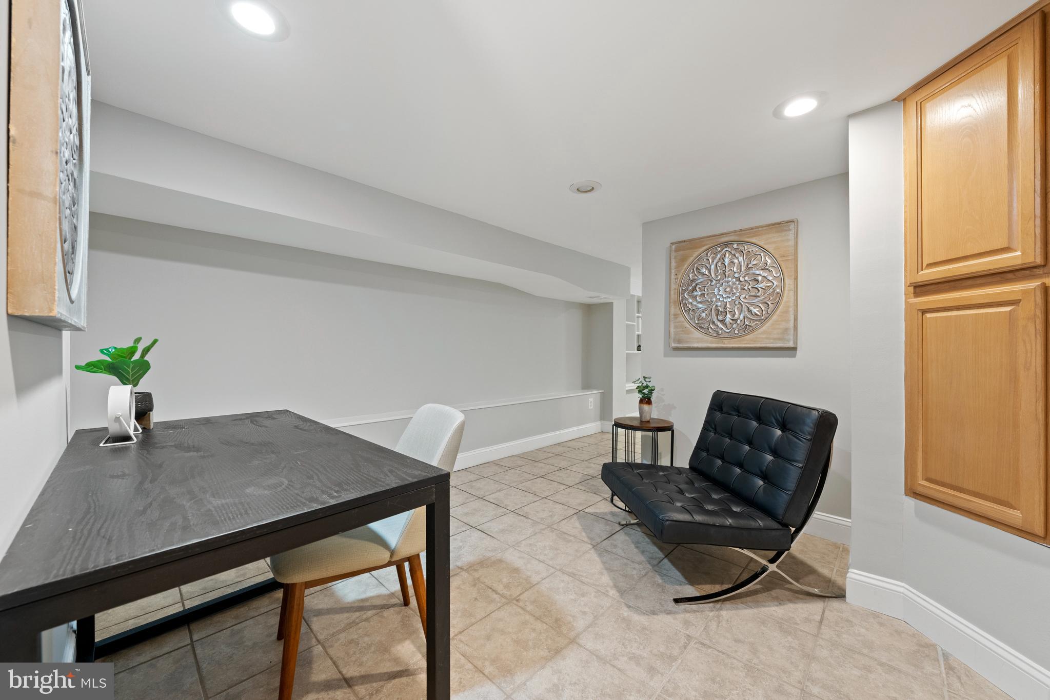 718 13th Street Northeast Washington, DC 20002 - Photo 18 of 35 a living room with furniture