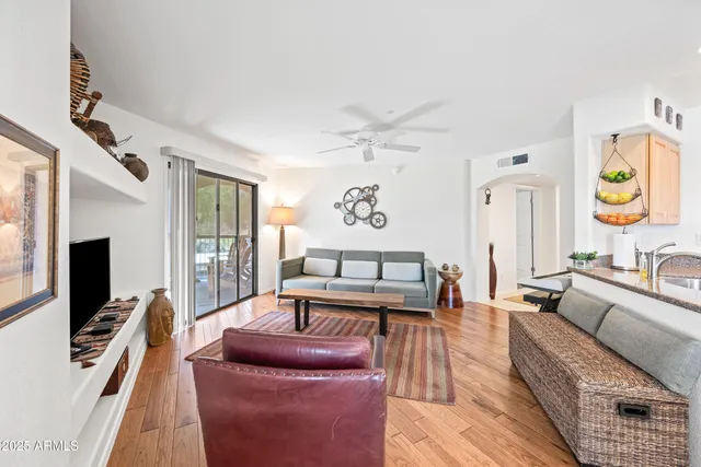 $330,000 | 16631 East El Lago Boulevard, Unit 212, Fountain Hills, AZ 85268