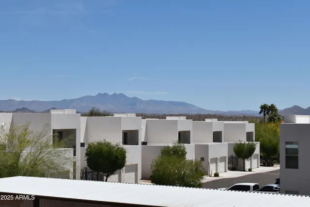 $330,000 | 16631 East El Lago Boulevard, Unit 212, Fountain Hills, AZ 85268