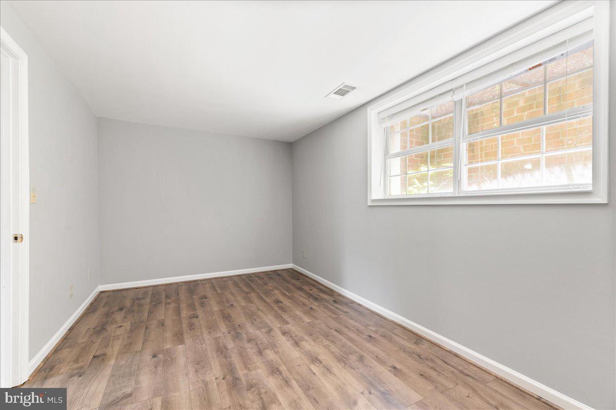 4608 28th Road South Arlington, VA 22206 - Photo 23 of 29 third bedroom