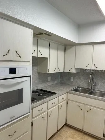 $1,250 | 2371 Israeli Drive, Unit 35, Clearwater, FL 33763