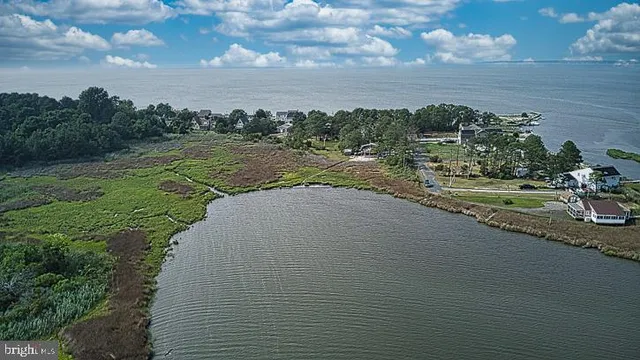 a view of a city street view