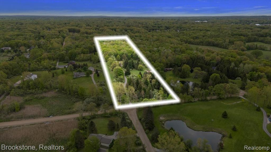 2135 South Hadley Road Ortonville, MI 48462 - Photo 2 of 20 Gallery Image 2