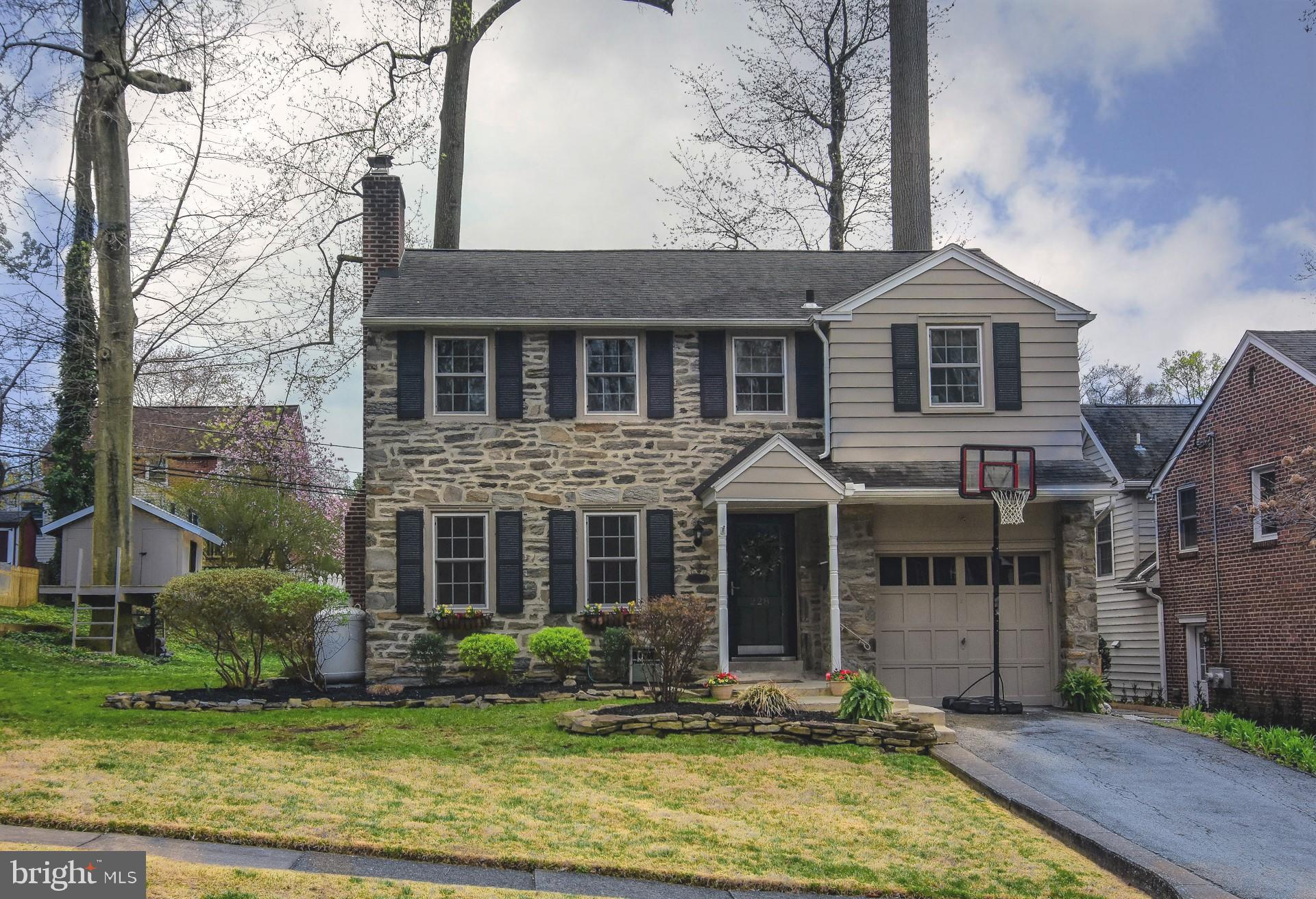 228 Warrior Road Drexel Hill, PA 19026 - Photo 1 of 22