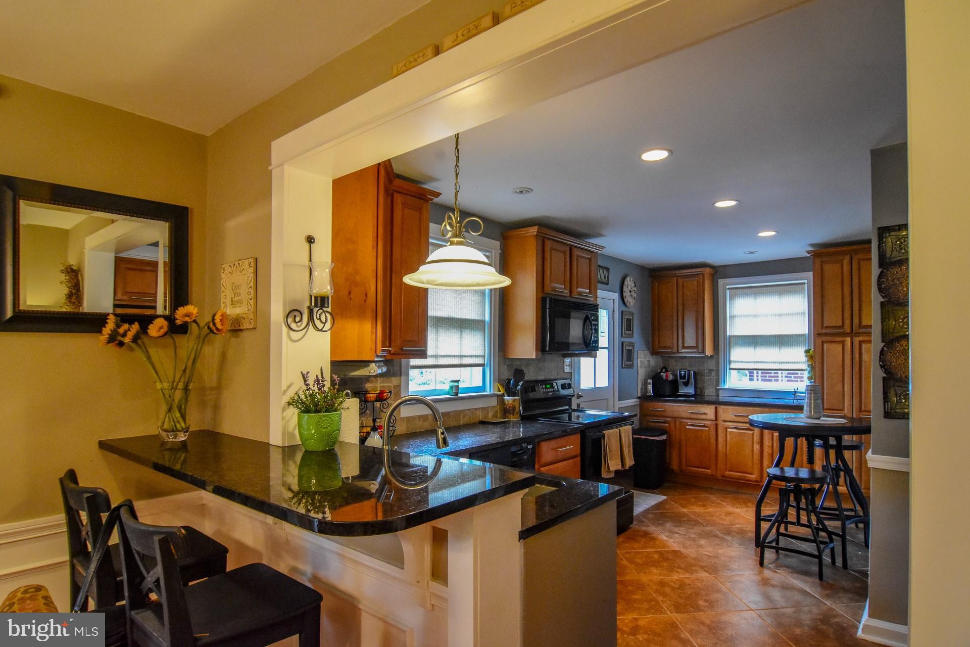 228 Warrior Road Drexel Hill, PA 19026 - Photo 11 of 22