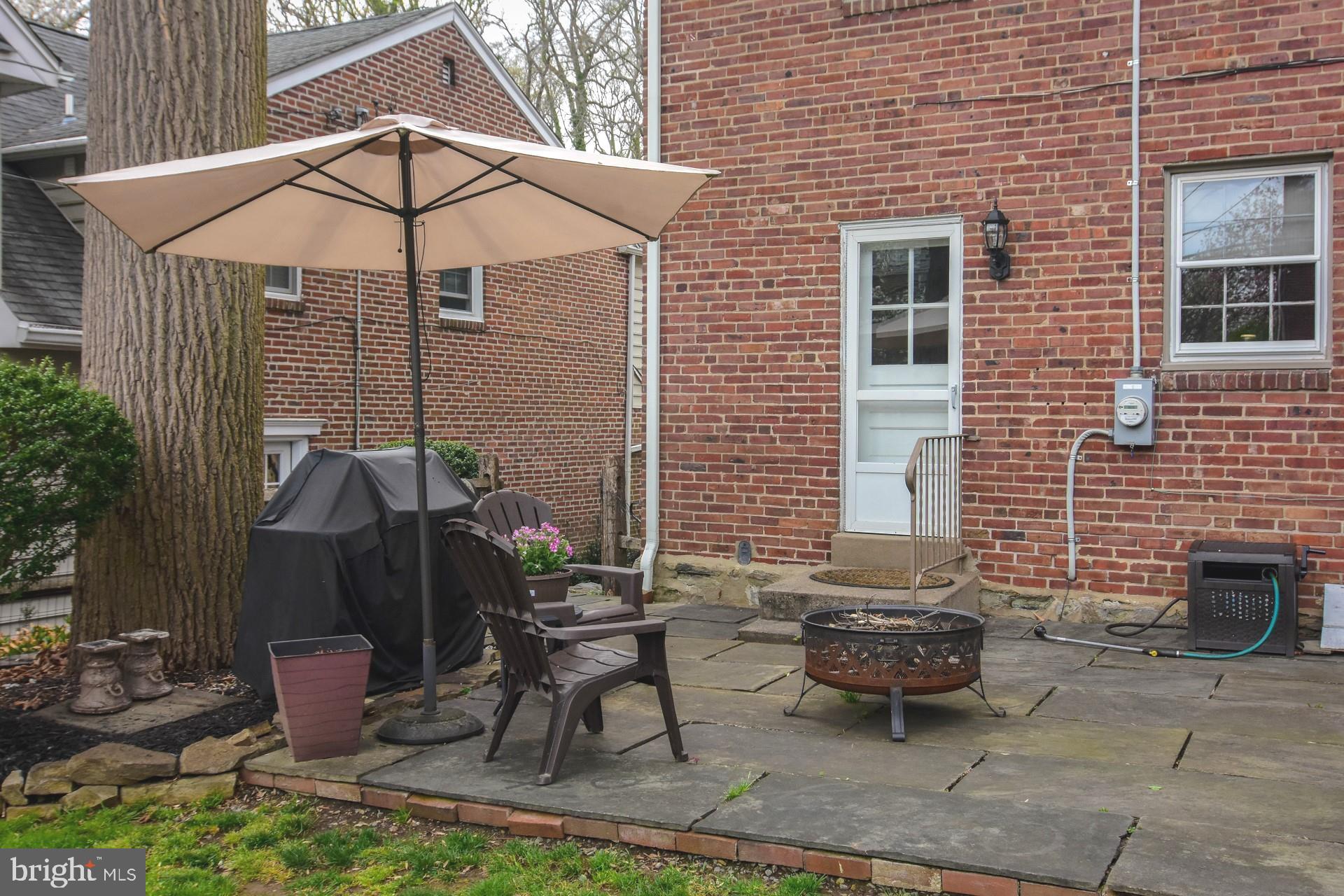228 Warrior Road Drexel Hill, PA 19026 - Photo 3 of 22