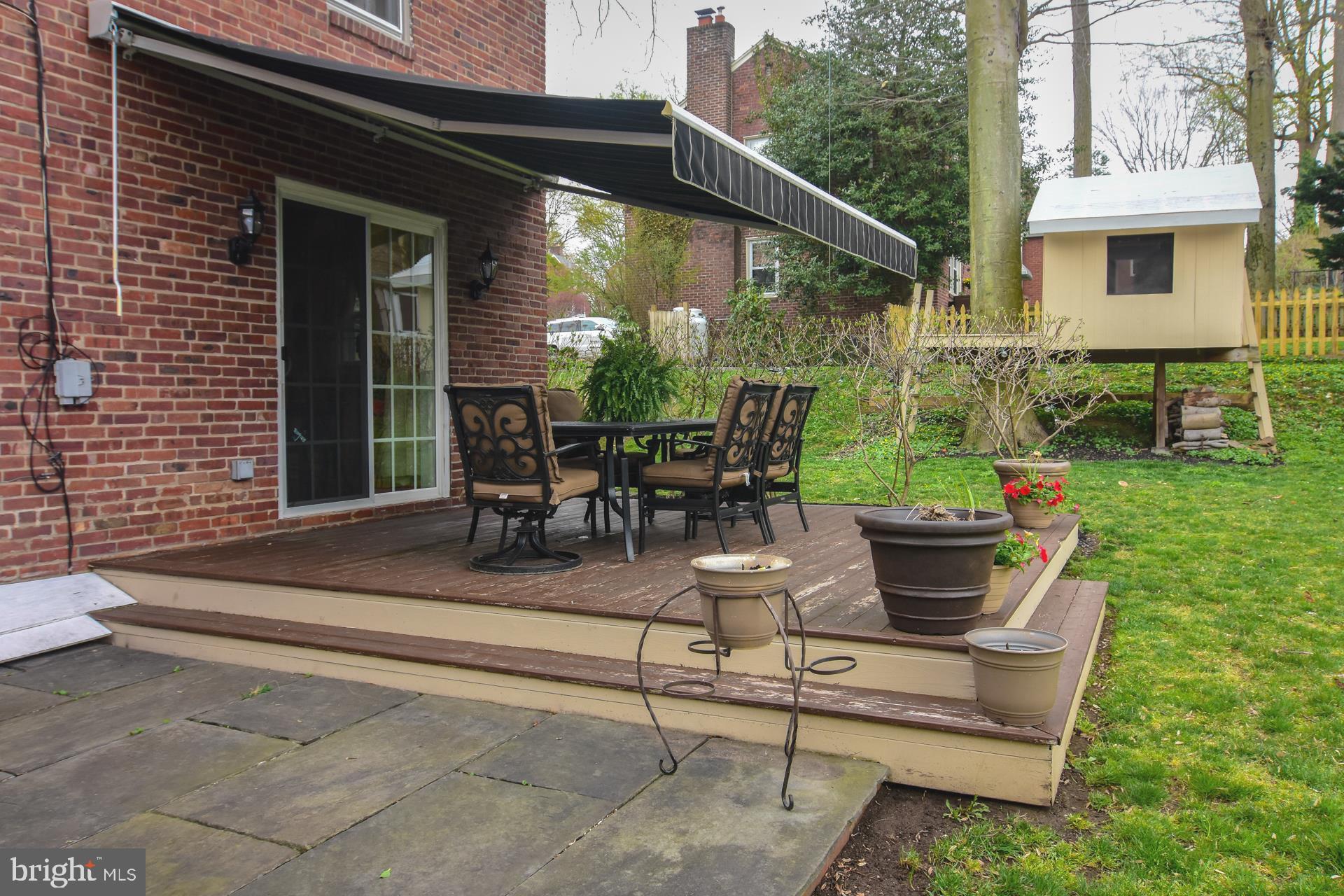 228 Warrior Road Drexel Hill, PA 19026 - Photo 4 of 22