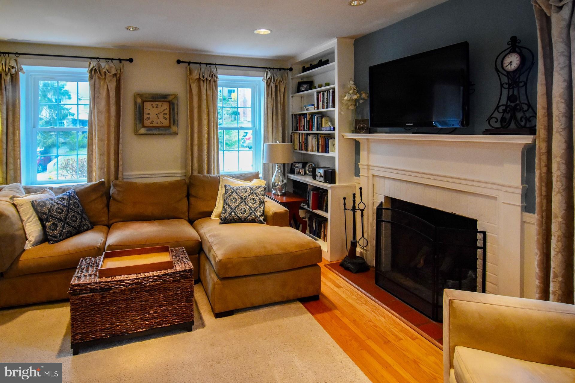 228 Warrior Road Drexel Hill, PA 19026 - Photo 8 of 22