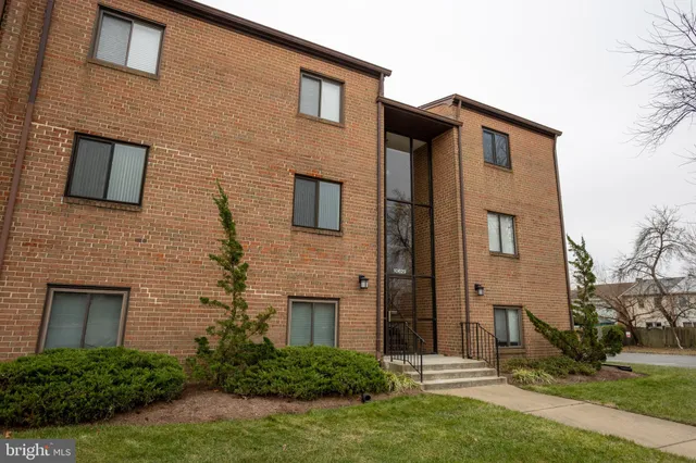 $1,795 | 10629 Provincial Drive, Unit C, Manassas, VA 20109