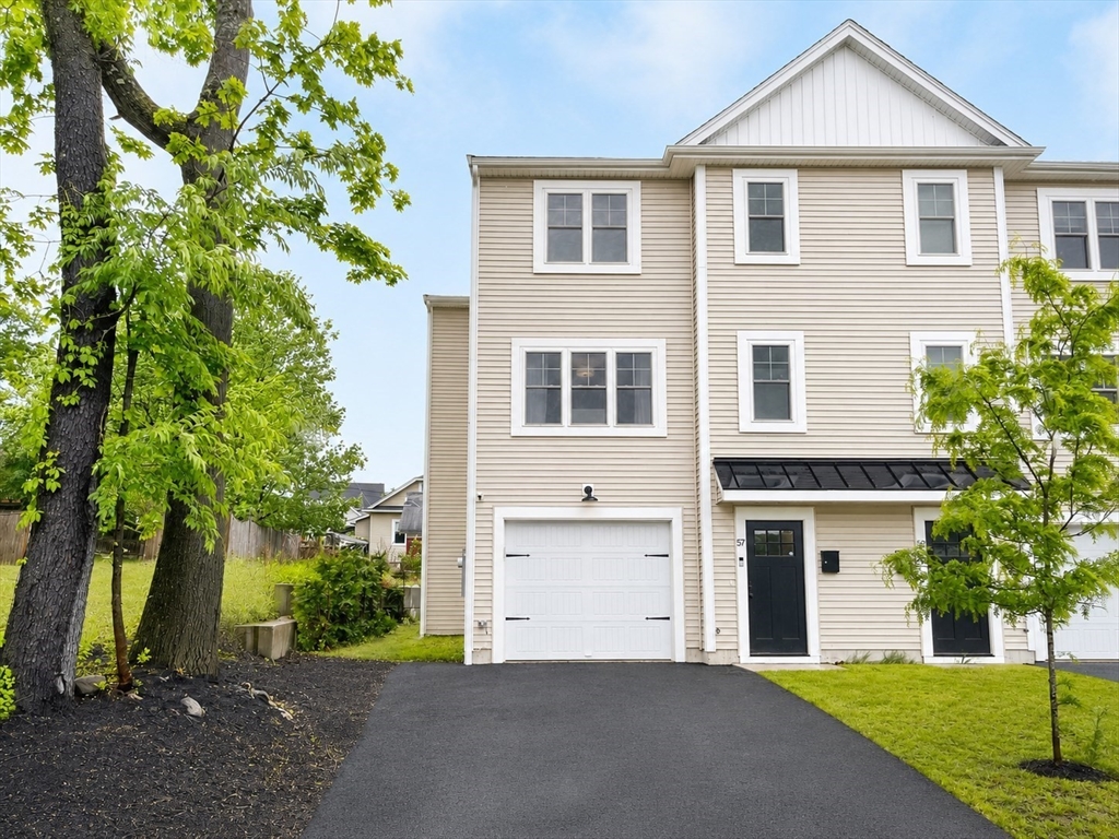 57 Castine Street, Unit 1 Worcester, MA 01606 - Photo 1 of 27