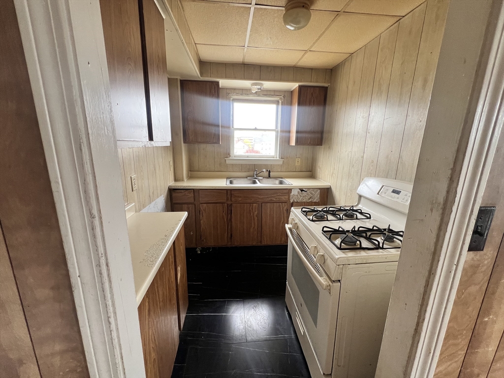 283-289 5th Street Fall River, MA 02721 - Photo 12 of 15