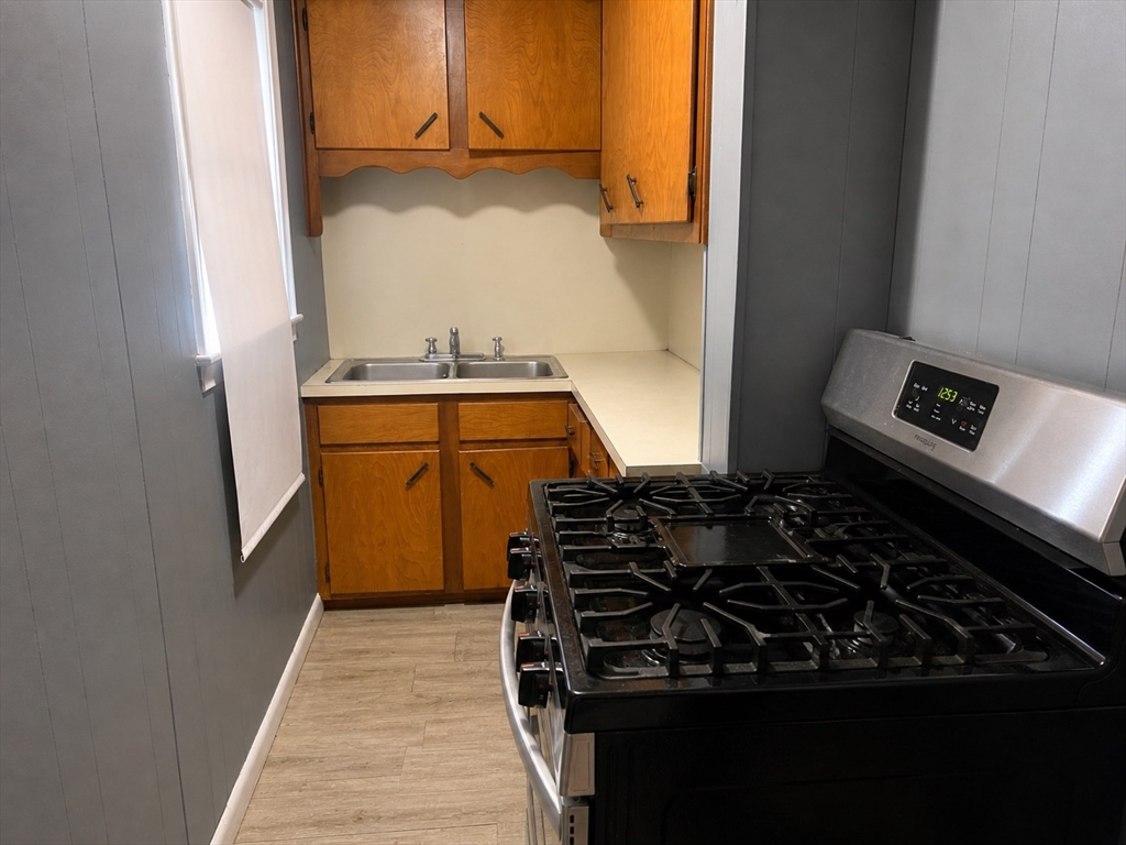 283-289 5th Street Fall River, MA 02721 - Photo 5 of 15