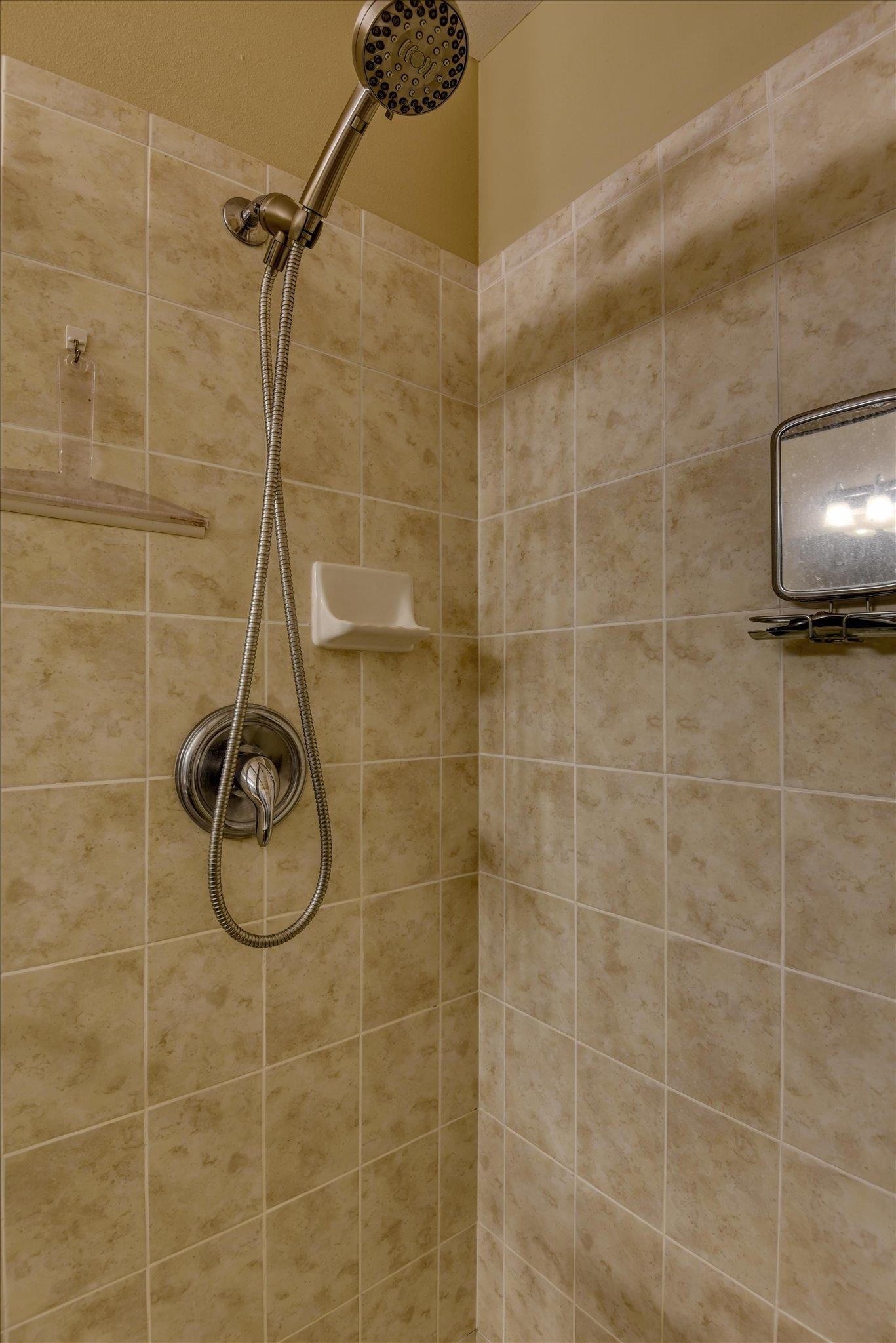 17518 North Edgecrest Road Colbert, WA 99005 - Photo 23 of 48