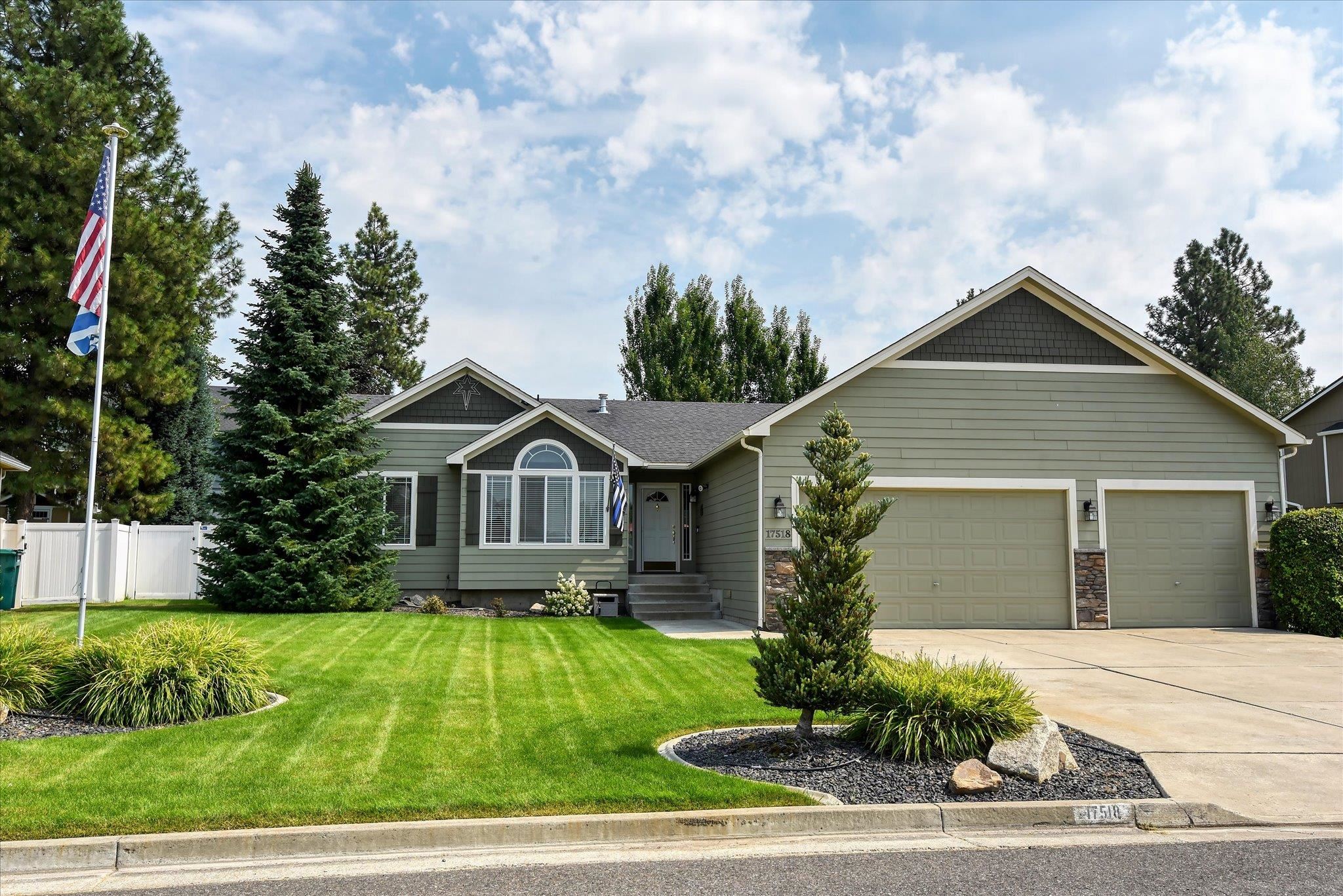 17518 North Edgecrest Road Colbert, WA 99005 - Photo 4 of 48