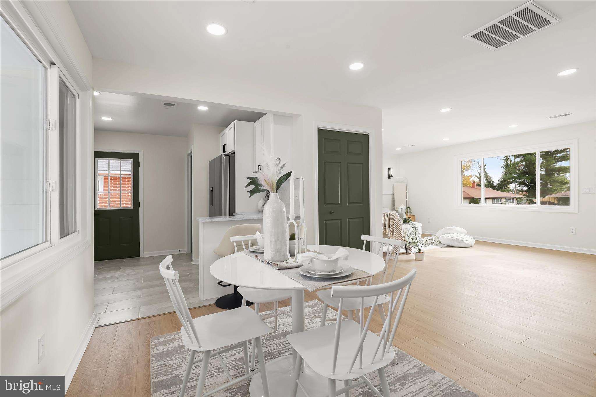 5610 Anthony Avenue Baltimore, MD 21206 - Photo 11 of 32 Dining Room