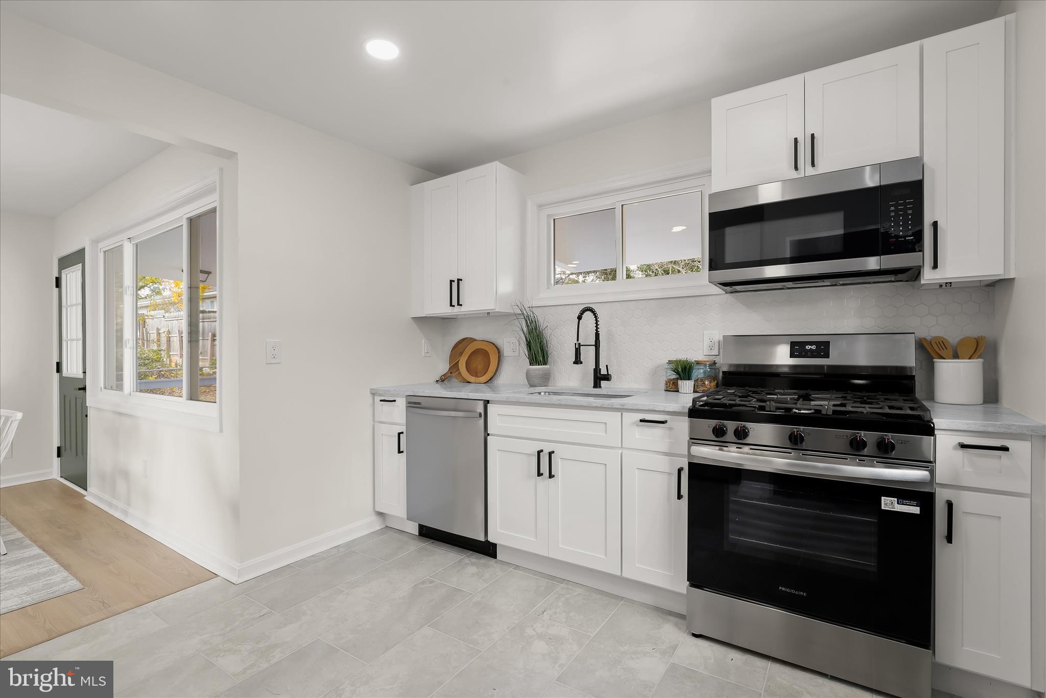 5610 Anthony Avenue Baltimore, MD 21206 - Photo 14 of 32 Kitchen