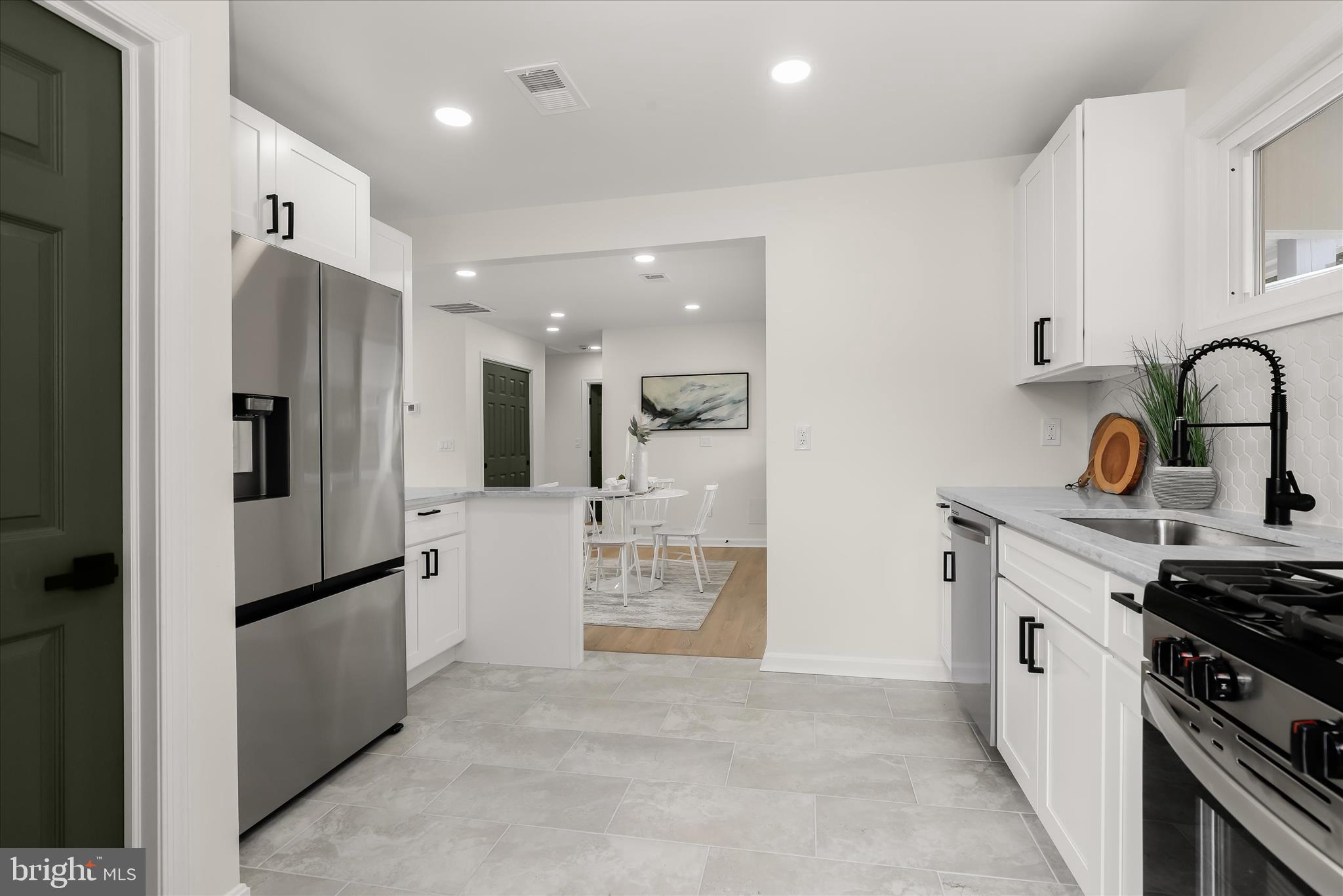 5610 Anthony Avenue Baltimore, MD 21206 - Photo 16 of 32 Kitchen