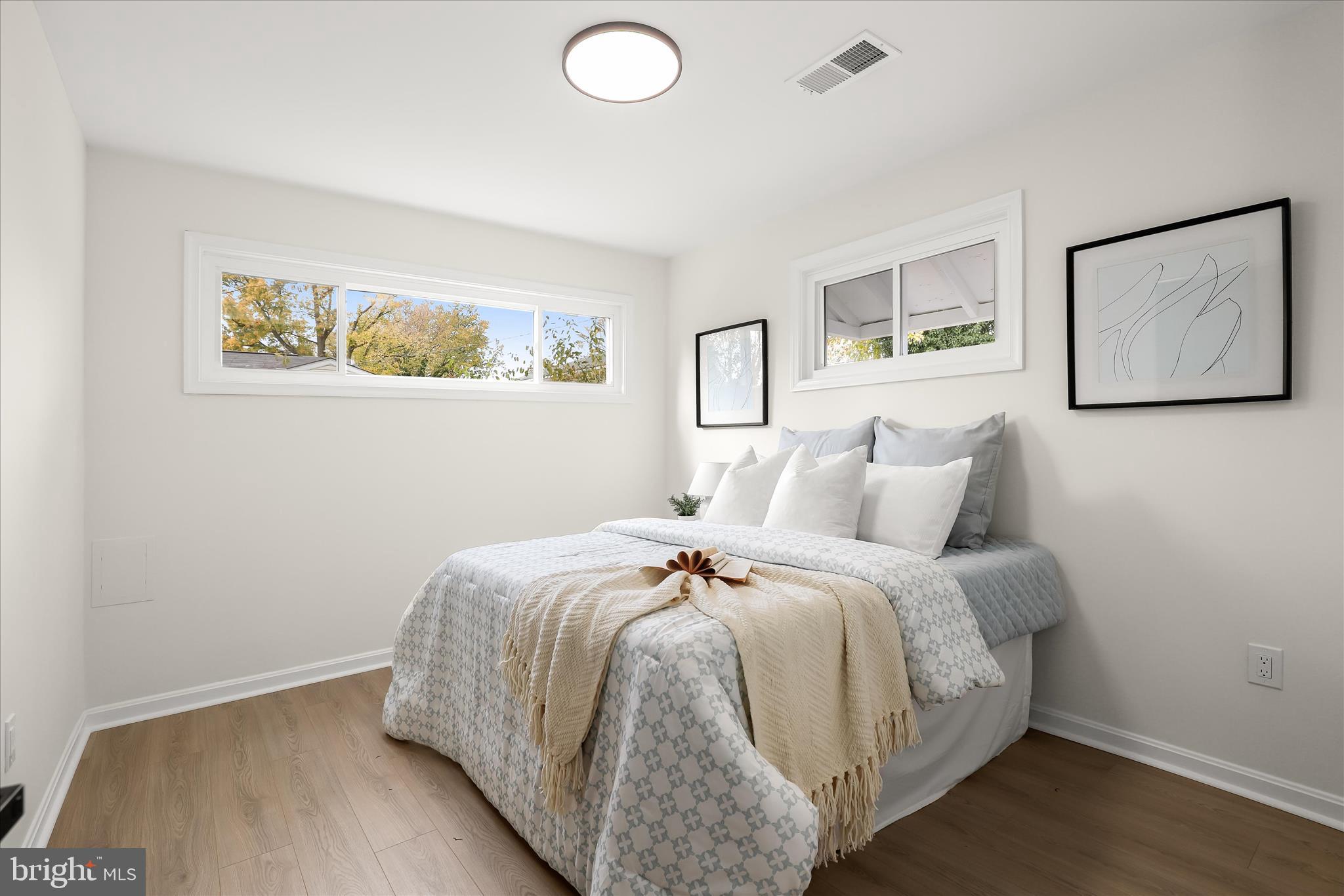 5610 Anthony Avenue Baltimore, MD 21206 - Photo 17 of 32 Primary Bedroom