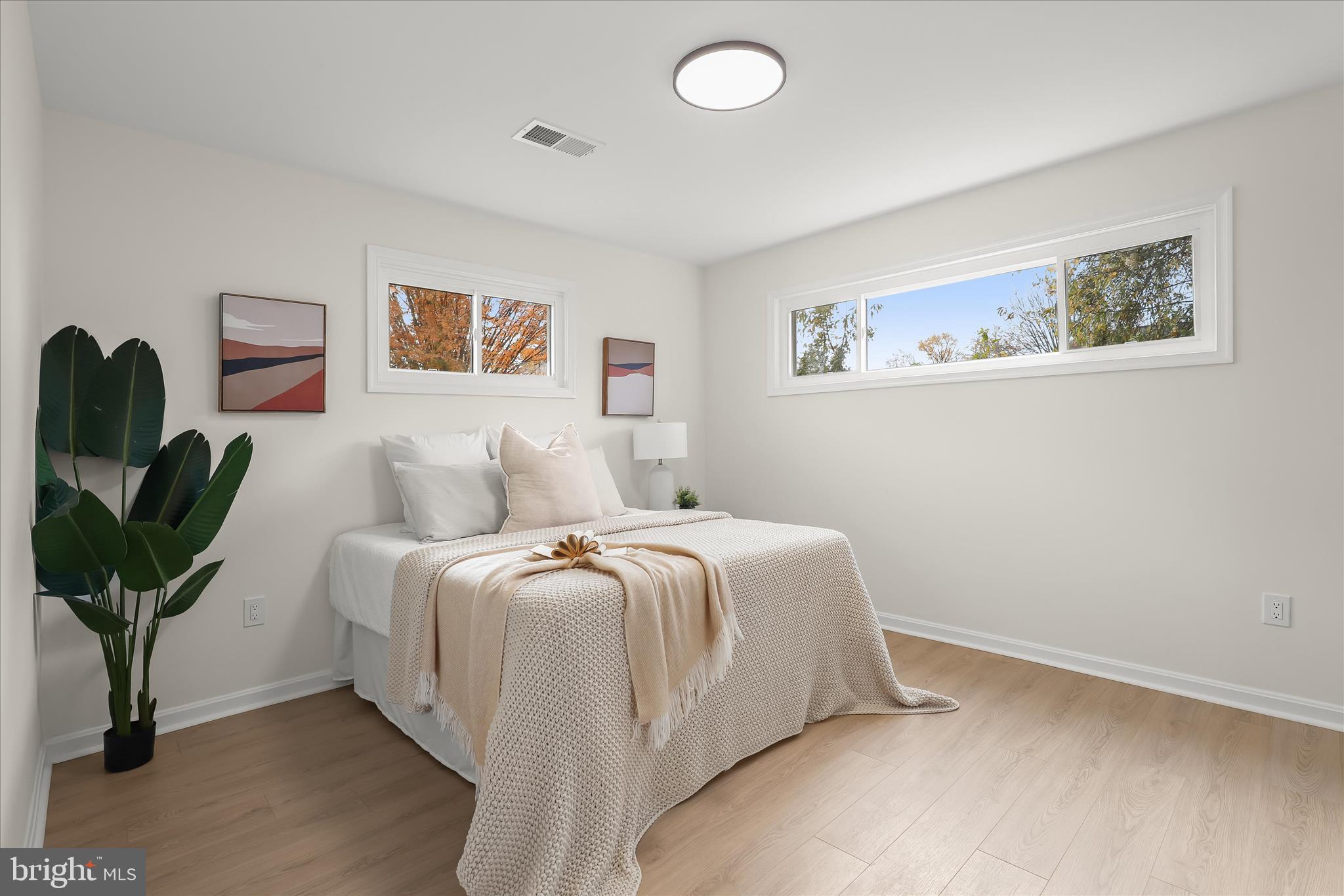 5610 Anthony Avenue Baltimore, MD 21206 - Photo 21 of 32 Second Bedroom