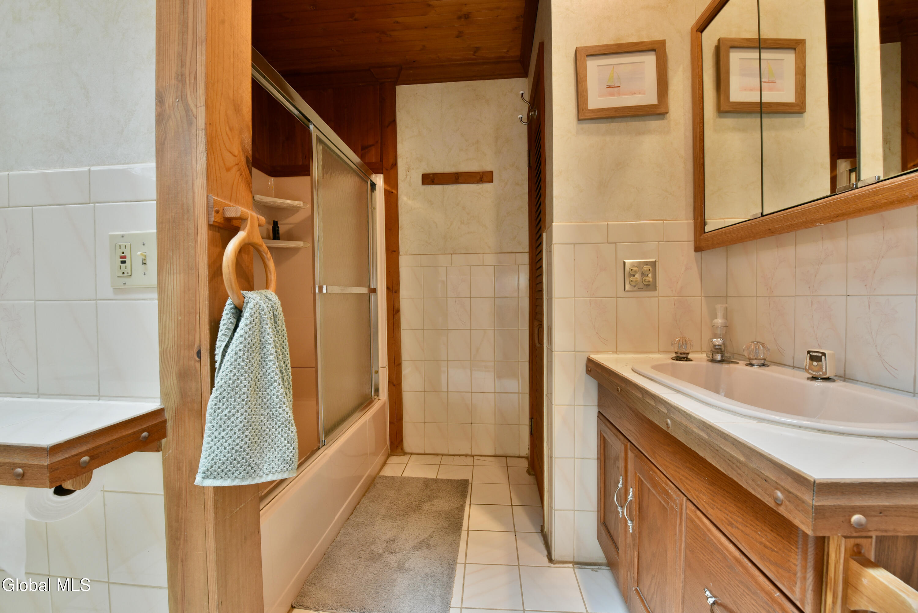 87 Lasher Road Bethlehem, NY 12158 - Photo 21 of 52 24