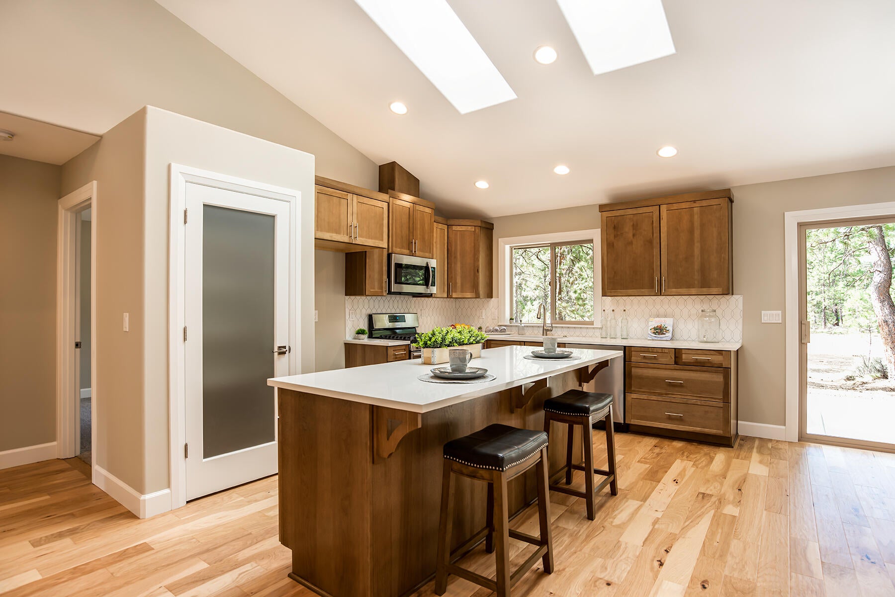 60235 Navajo Road Bend, OR 97702 - Photo 2 of 13 11DSC_6829blended picture 2