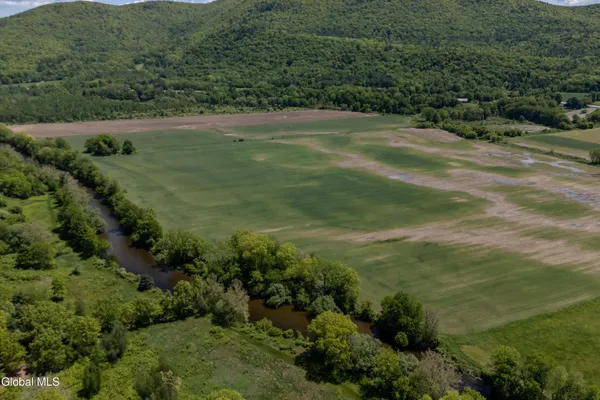 $200,000 | 1301 Highway 313, Cambridge, NY 12816