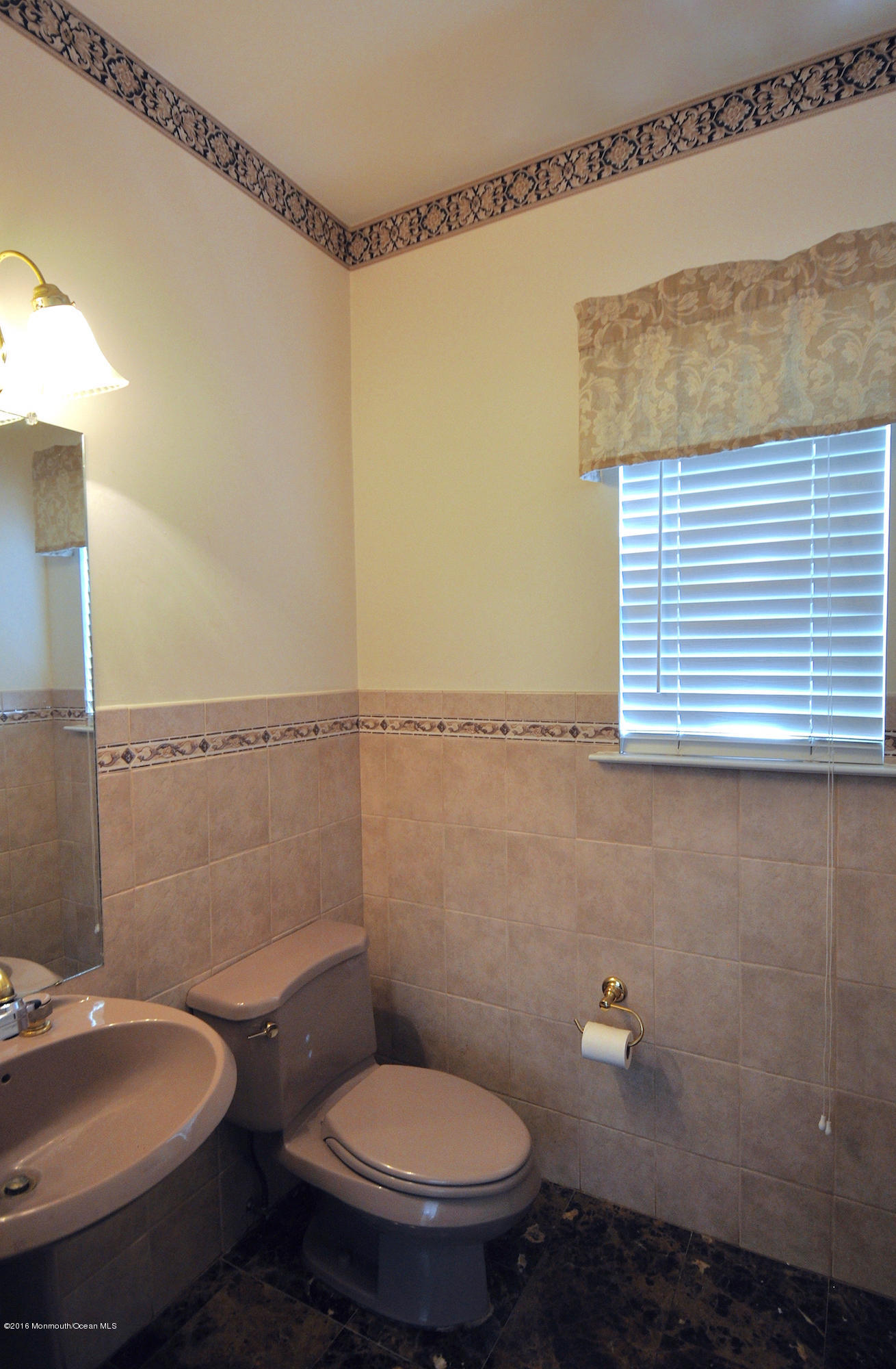 249 Elton Adelphia Road Freehold, NJ 07728 - Photo 11 of 26 17