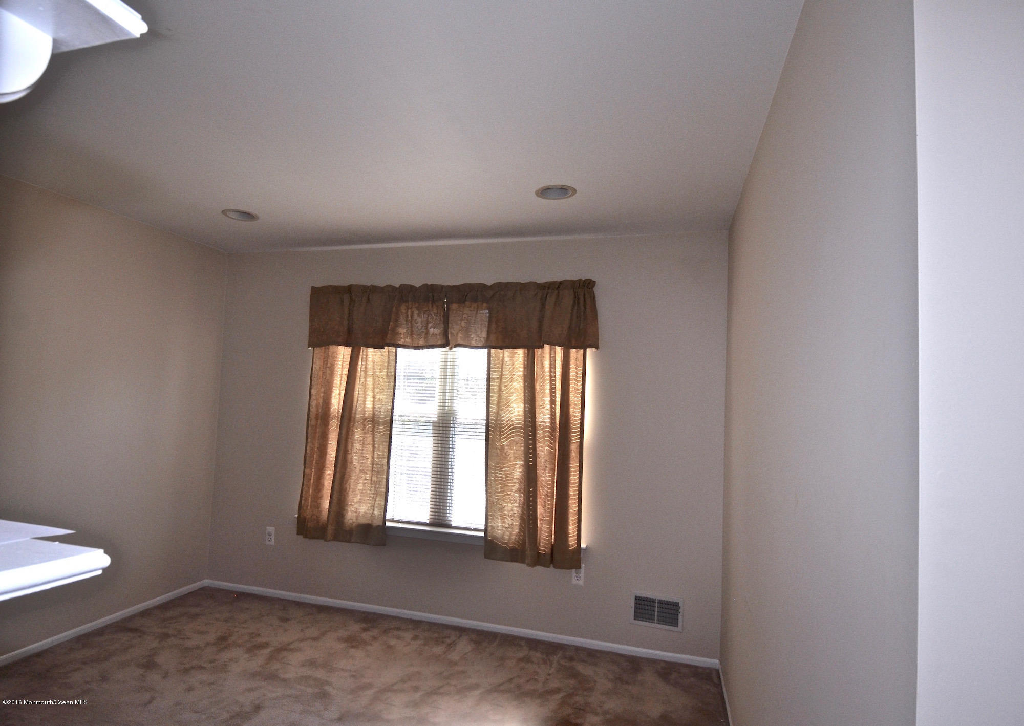 249 Elton Adelphia Road Freehold, NJ 07728 - Photo 19 of 26 35