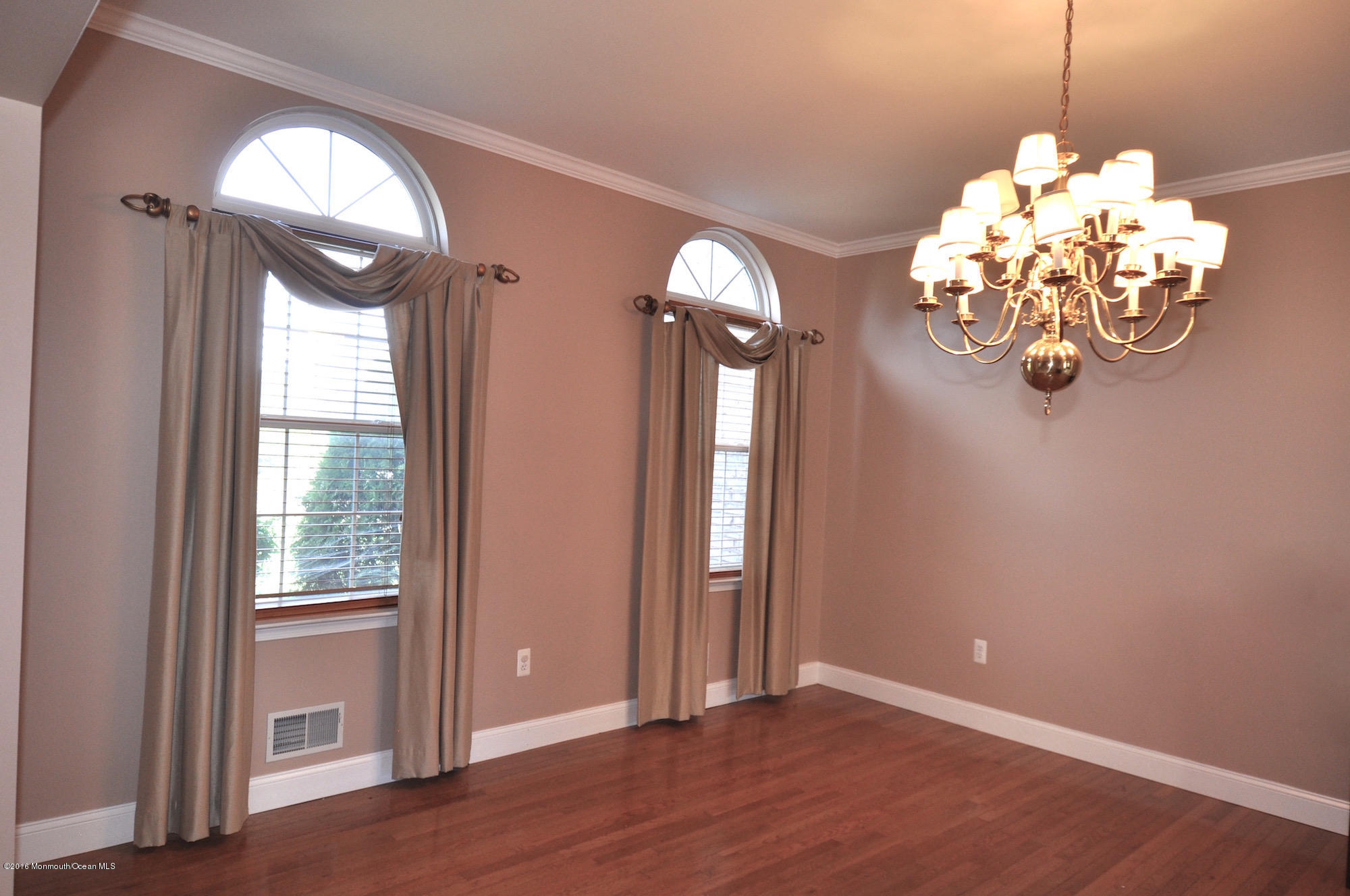 249 Elton Adelphia Road Freehold, NJ 07728 - Photo 21 of 26 19
