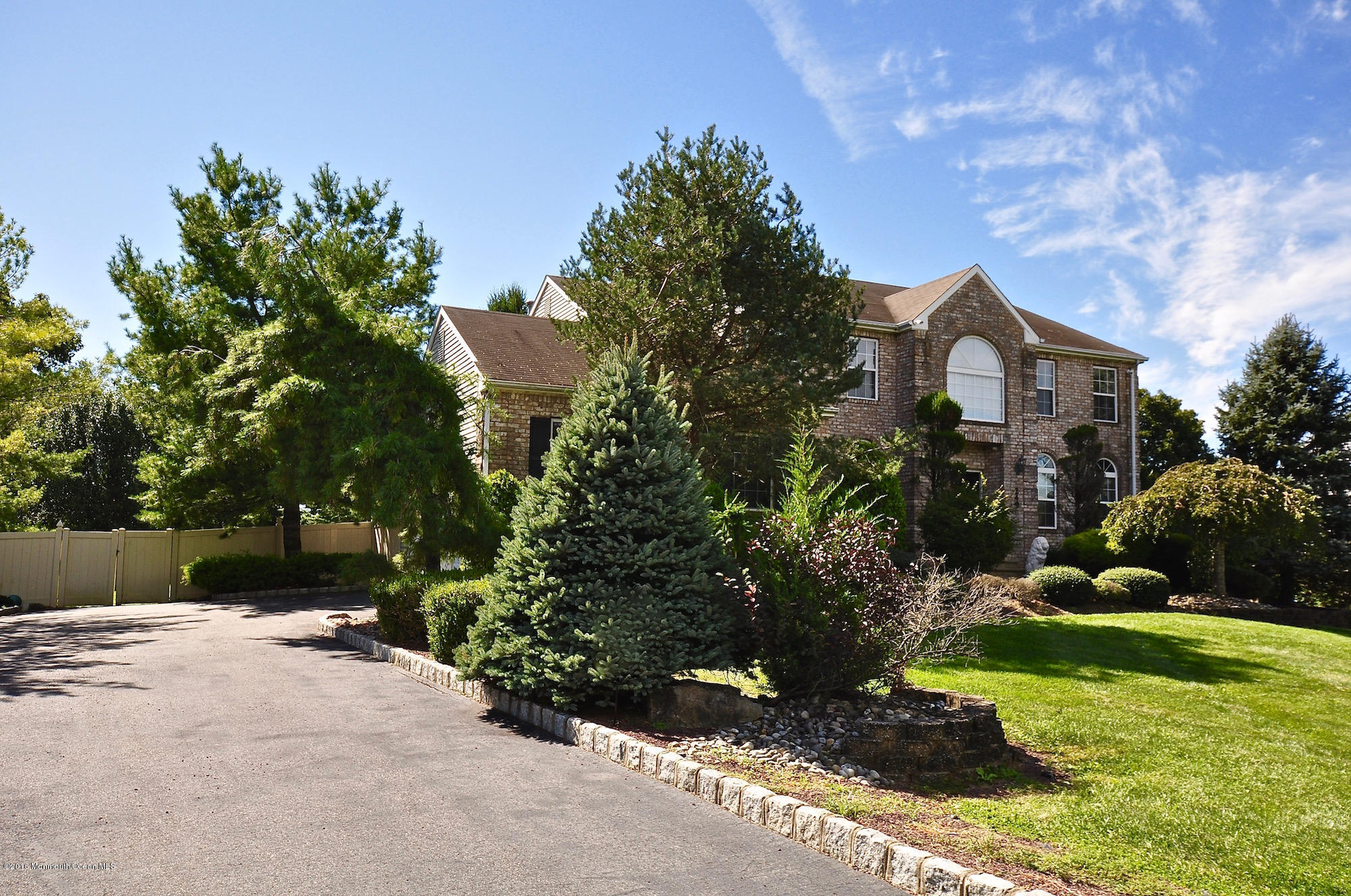 249 Elton Adelphia Road Freehold, NJ 07728 - Photo 4 of 26 4