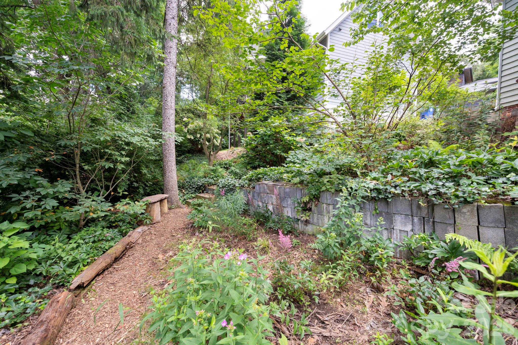 28 Chatham Road Asheville, NC 28804 - Photo 30 of 33